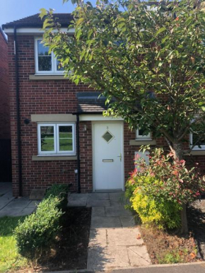 Brockwell - 2 Bed Modern Home, Near City Centre, Bowburn